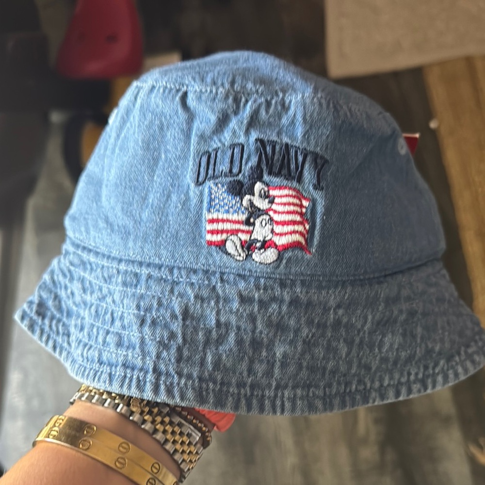 Disney Mickey Mouse hat